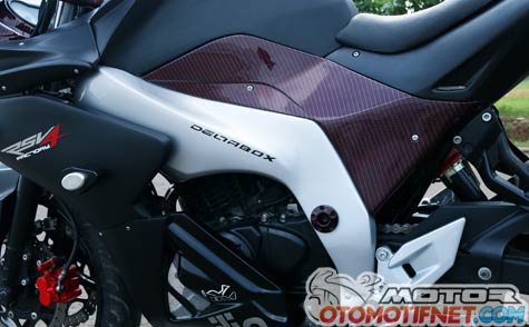 Pulsar 180 RSV4 4