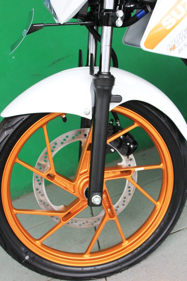 Satria FU White Fighter 4