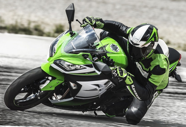 Ninja 300 4