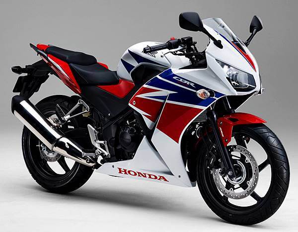 CBR250R Ross White