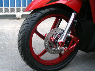 velg merah.jpg