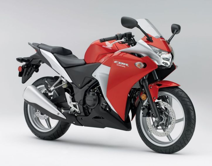 2011-honda-cbr250r-1.jpeg