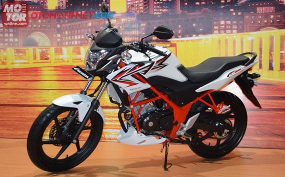 honda cb150r red trellis.jpg