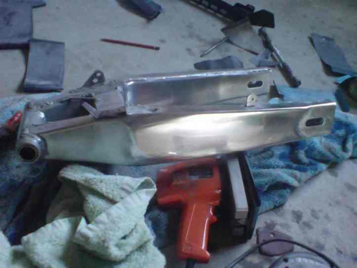 FZR250 Swingarm