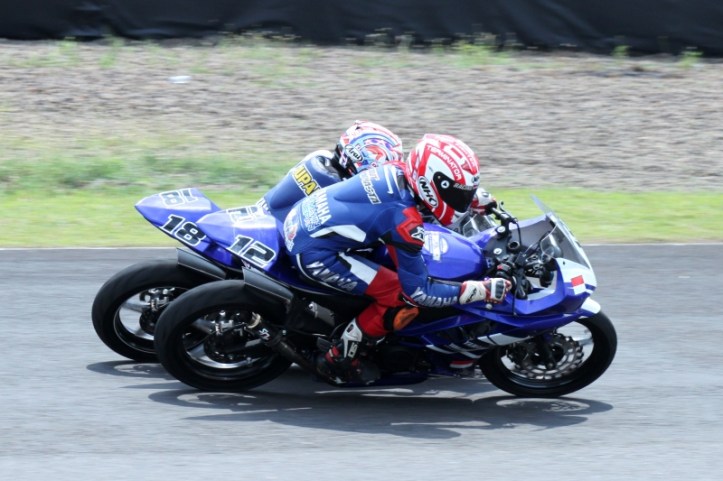 R15 Race