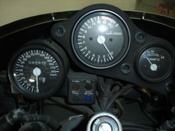 RC30 Speedo
