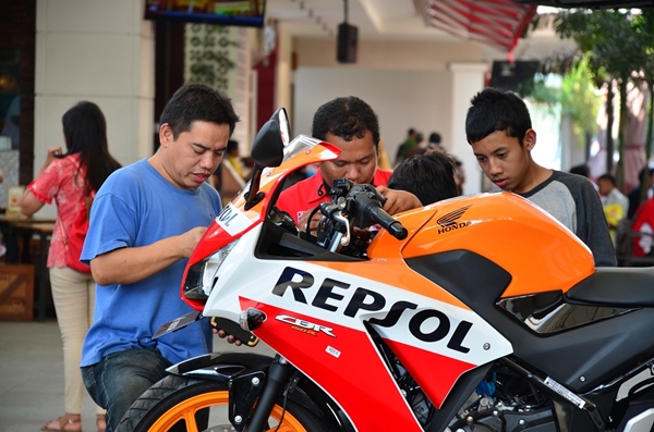 CBR150R Bekasi_2