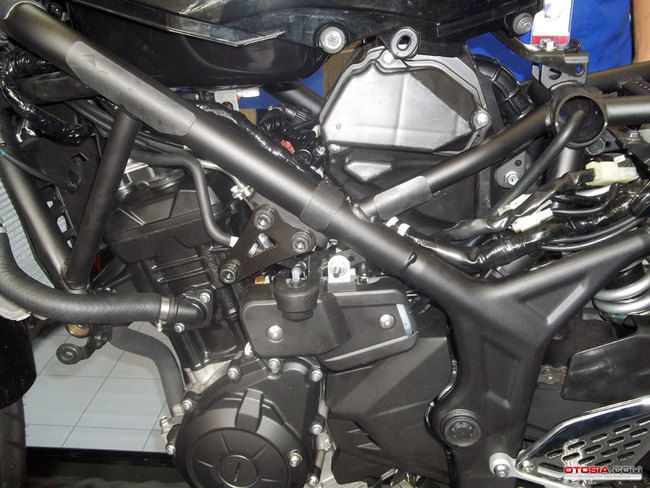 YZF R25 Engine