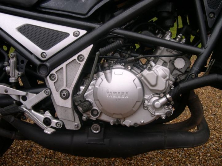 Yamaha R1-Z Engine 2