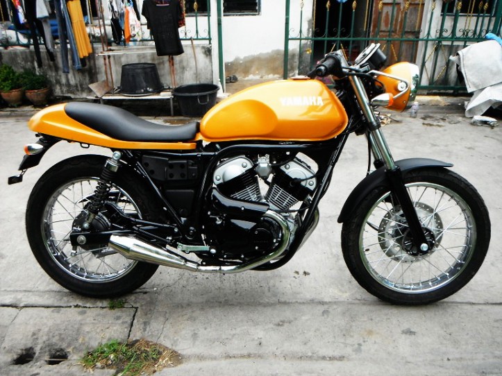 Yamaha SRV 250 Custom Yellow