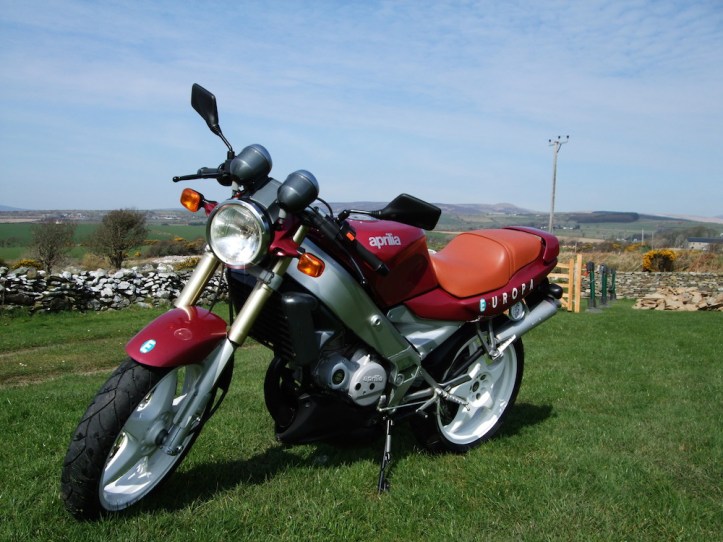 Aprilia Europa 125 2