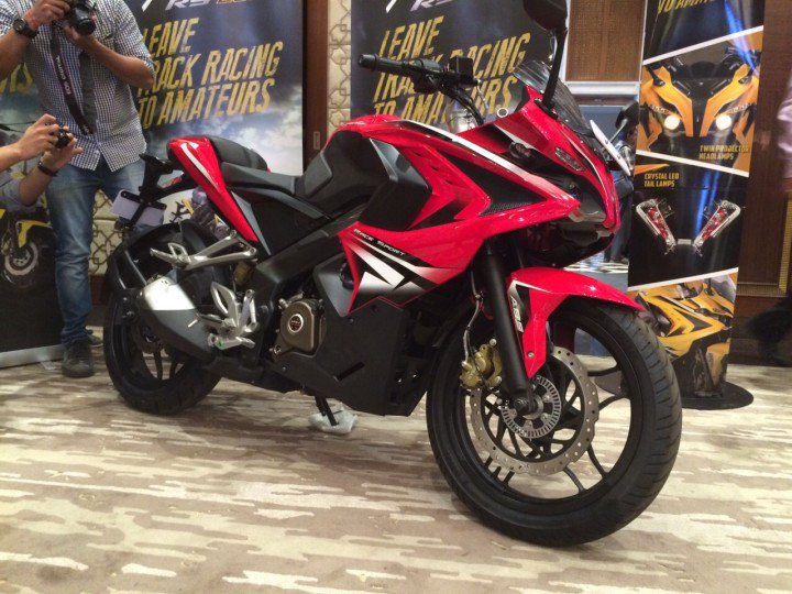 Bajaj Pulsar RS200
