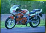 Suzuki RG150 II 2