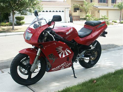 Suzuki RG200 Gamma 4