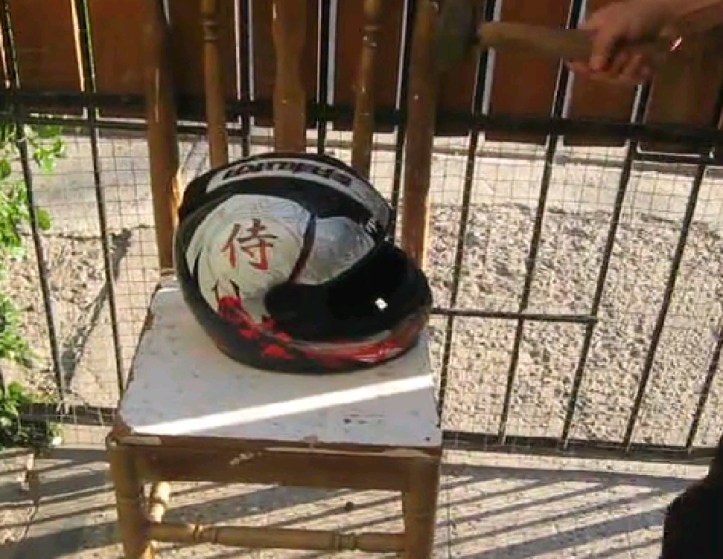 Kualitas Helm Branded