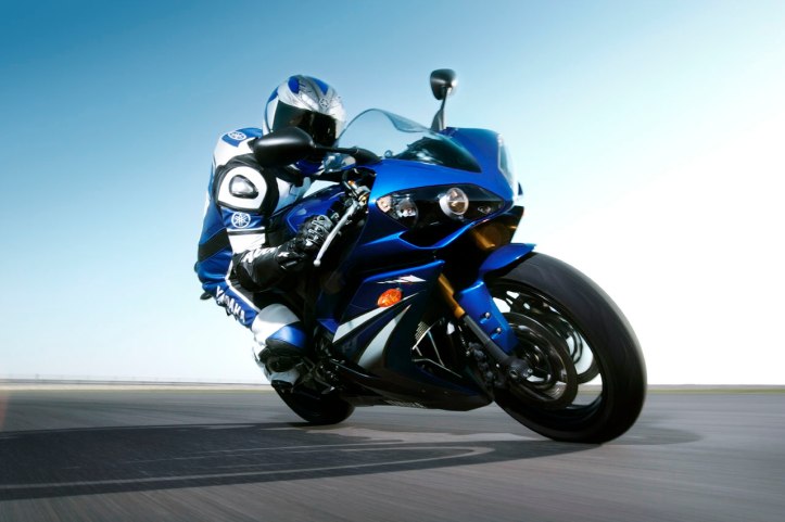 Yamaha YZF R1 2007 4