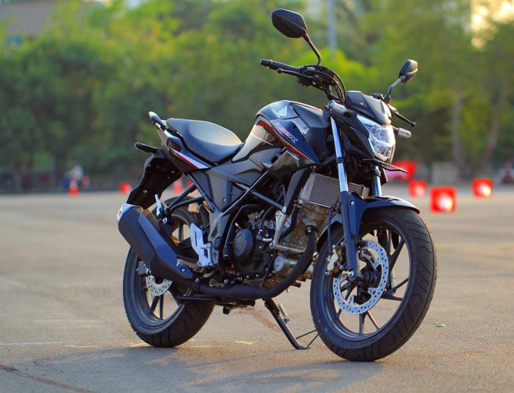 Kelebihan Honda CB150R Streetfire Facelift