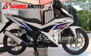 Honda K56F Super Blade 150