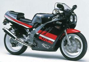 Suzuki GSX-R400 Delivery