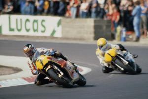 Barry Sheene vs Kenny Roberts