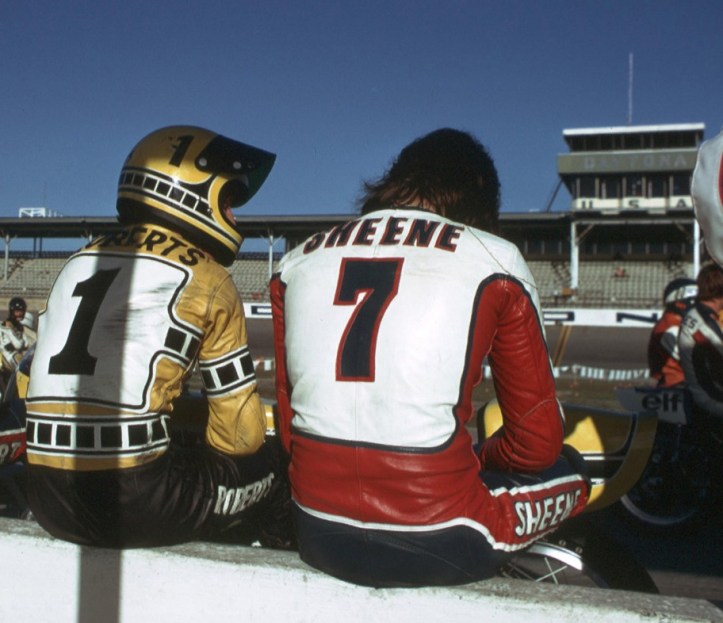 Barry Sheene vs Kenny Roberts