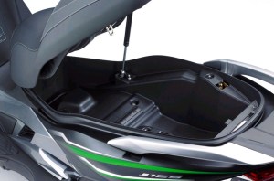 Kawasaki J125 Bagasi