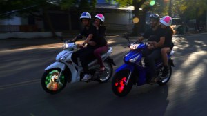 Moto Wheelie - Velg Bergambar