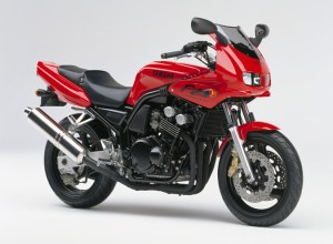 Yamaha FZ 400 Fazer