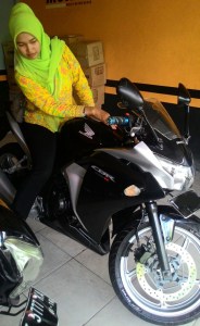 Yamaha Xabre vs Honda CBR250R