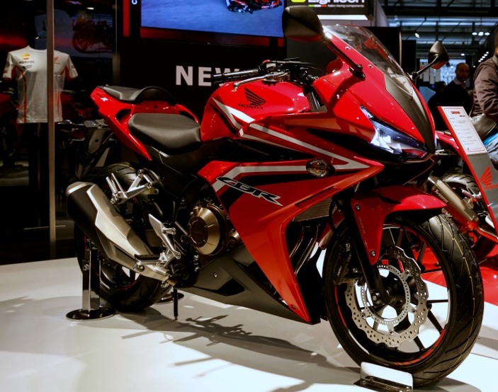 Honda CBR150R Facelift K45G Honda CBR150R Facelift K45G