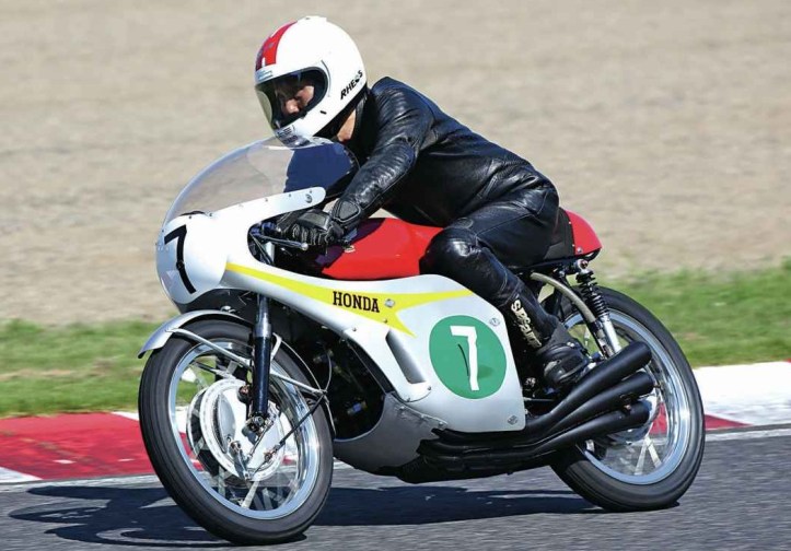 Honda RC166