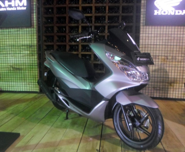 New Honda PCX150 2016 Sophisticated Matte Silver