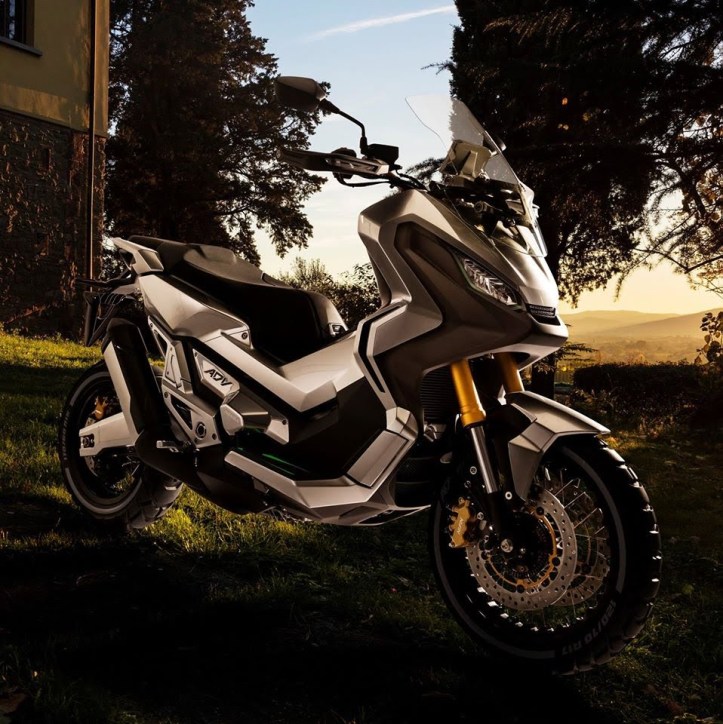 Honda X-ADV City Adventure
