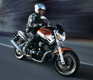 Yamaha BT1100 Bulldog