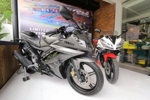 Yamaha YZF R15 Warna Baru 2016 - Speed Grey