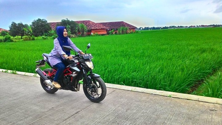 Neng Anderson Bareng ZED