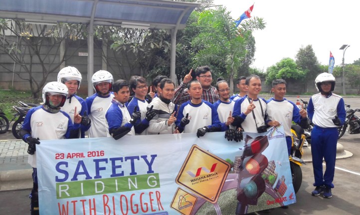 Safety Riding with Wahana Jatake 4