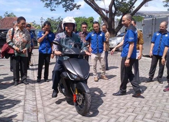 Skuter Listrik Nasional - Gesits