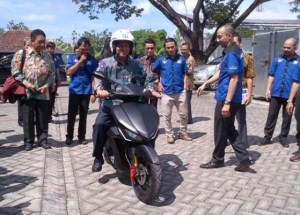 Skuter Listrik Nasional - Gesits