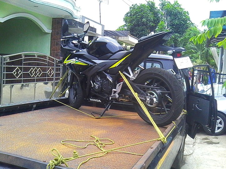 Unit CBR150R K45G