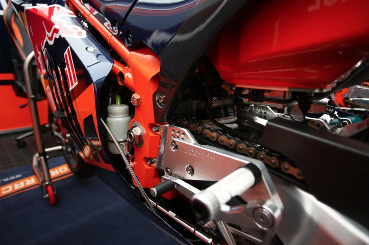 KTM RC16 Chasis