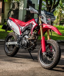 Honda CRF150L Supermoto