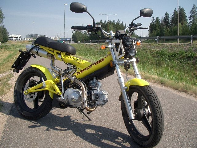 Minerva Sachs MadAss 125